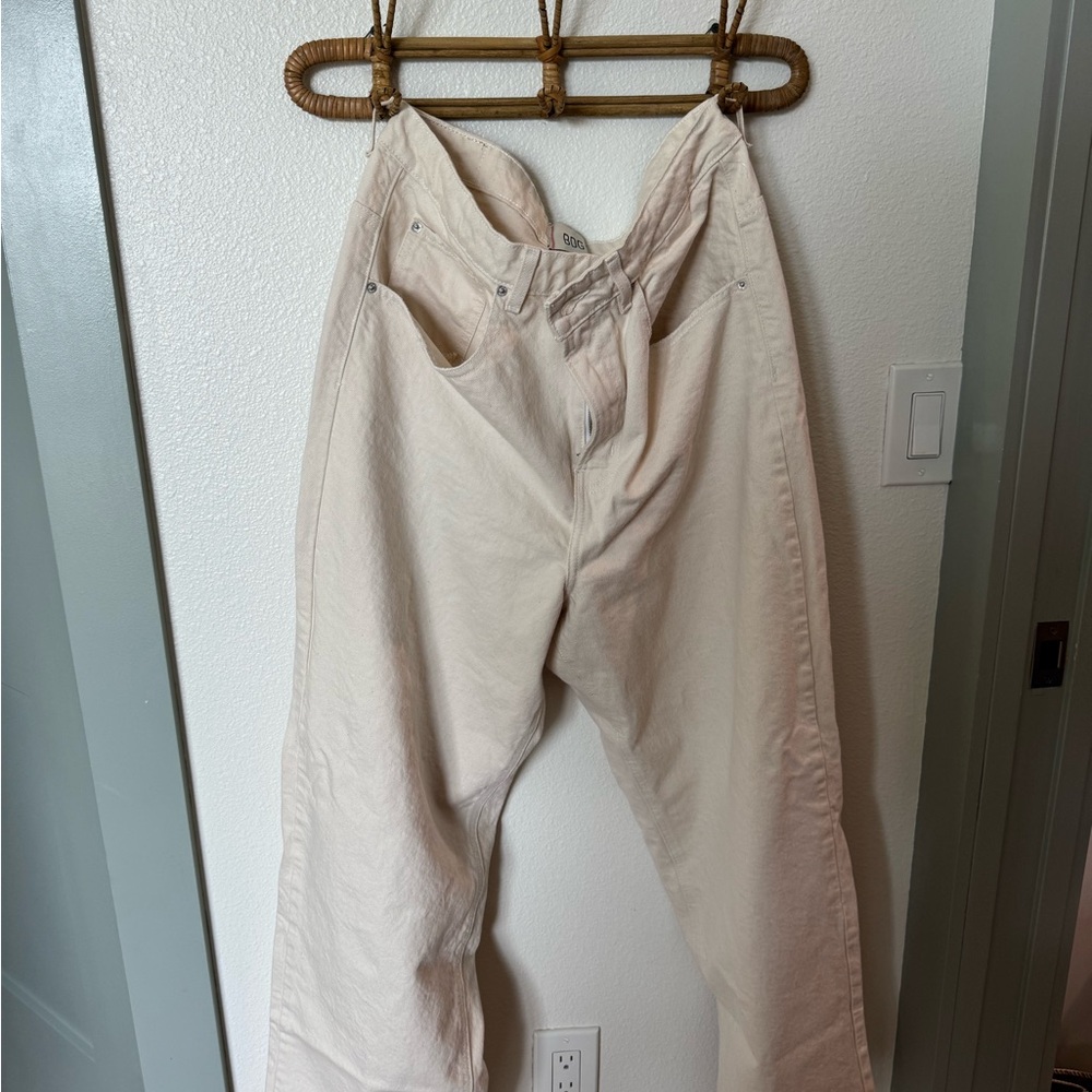 BDG Women’s Casual tapered baggy in Light Beige